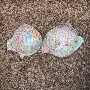 Victoria’s Secret swimsuit top